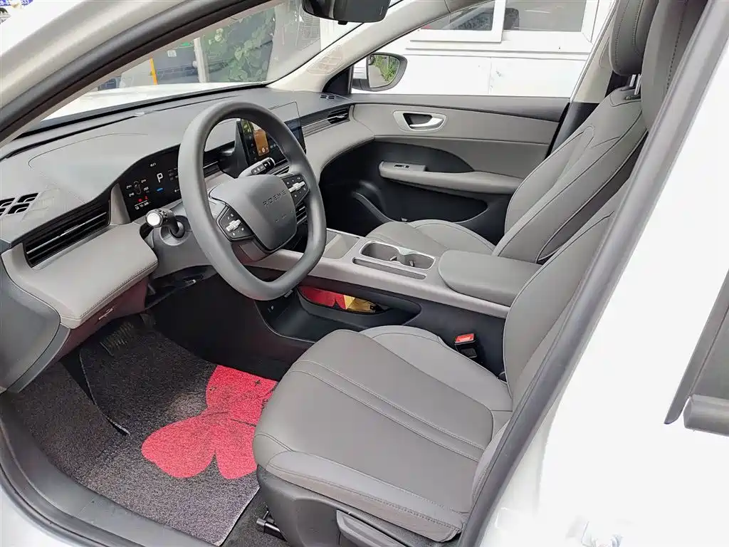 Roewe D6 2026 2025 Model 450km Premium Edition
