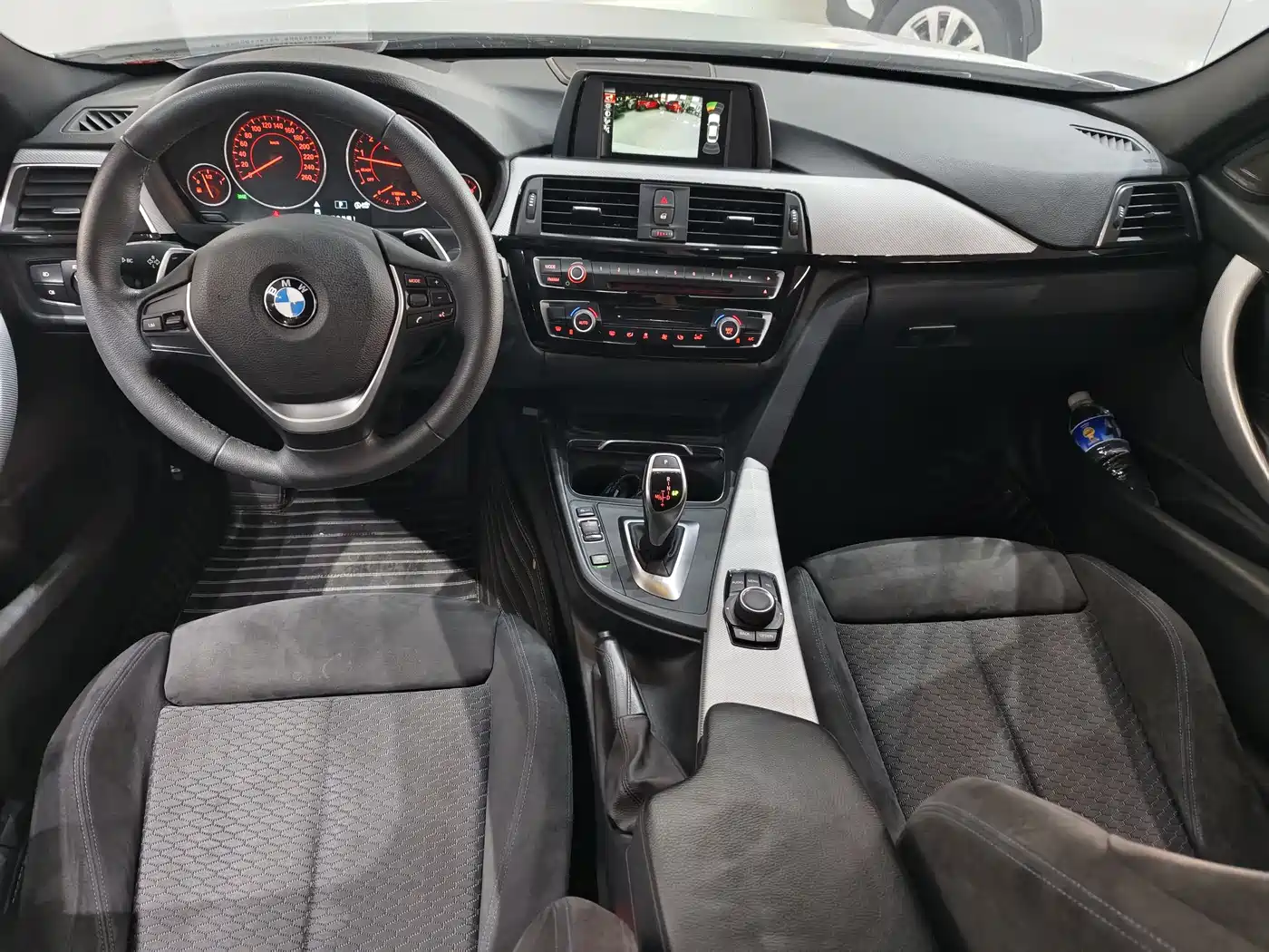 BMW 3 Series 2017 320i M Sport фото 11