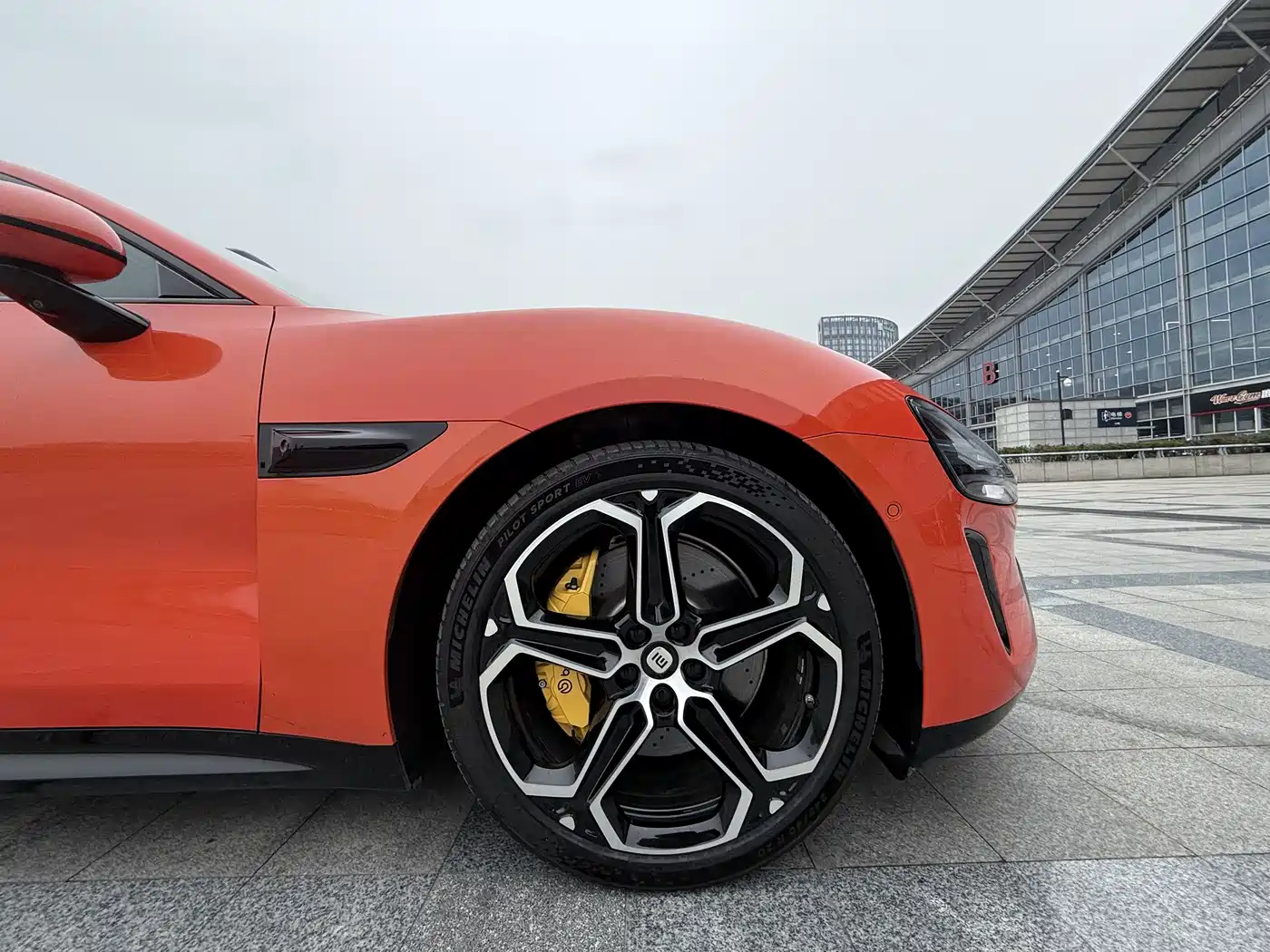 XIAOMI CAR XIAOMI SU7