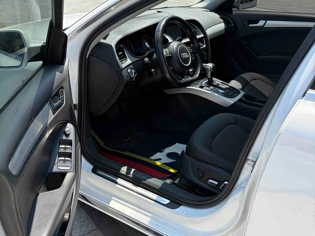 Audi A4L 2015 35 TFSI Auto Standard фото 12