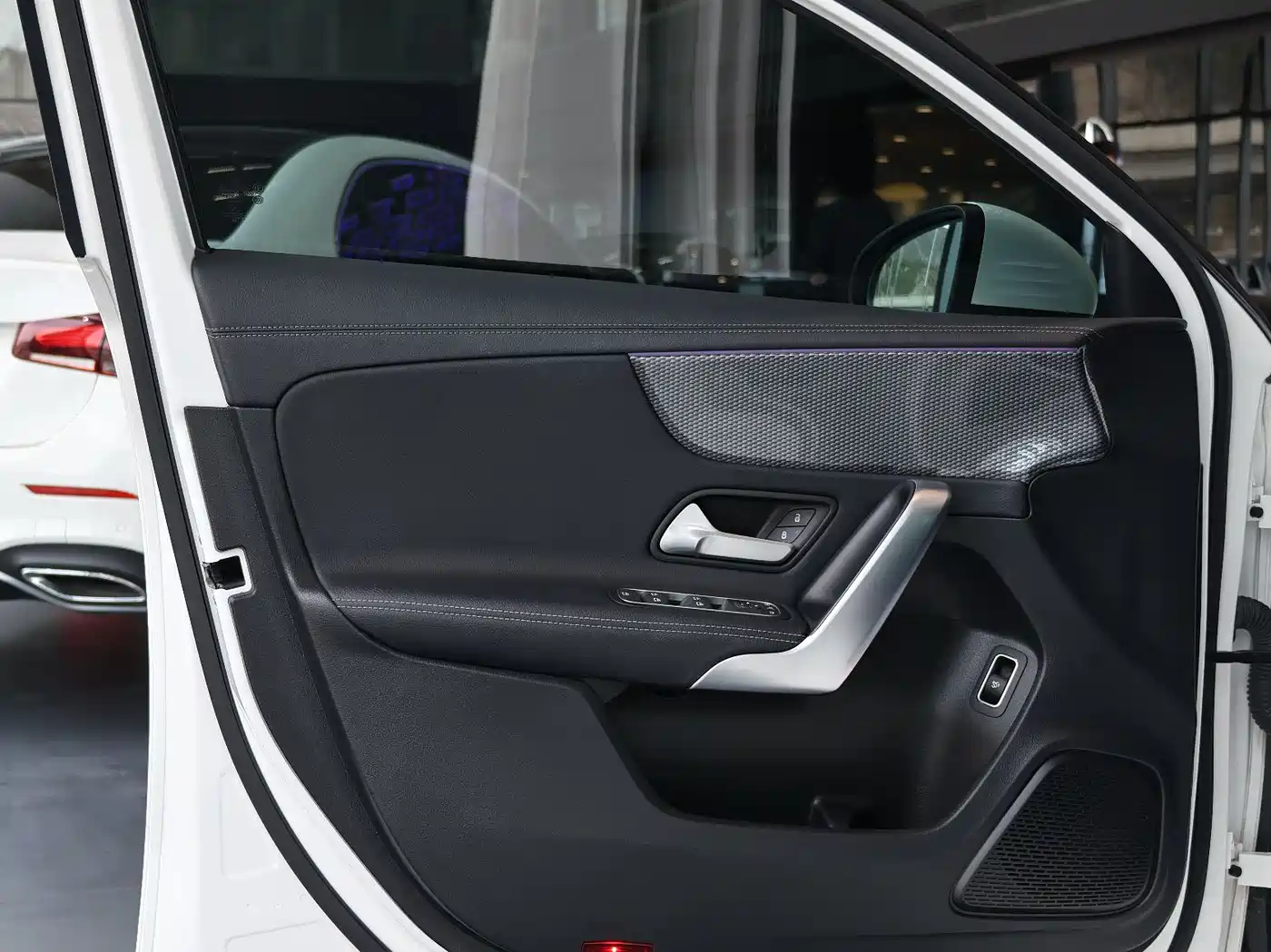 Mercedes-Benz A-Class 2022 Facelift A 200 L Sport Sedan Fashion Style фото 14