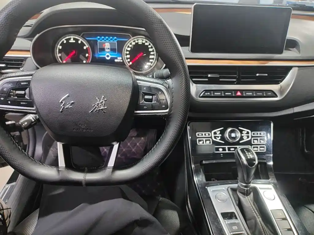 Hongqi H5 2018 2018 30TD Smart Connected Royal Edition