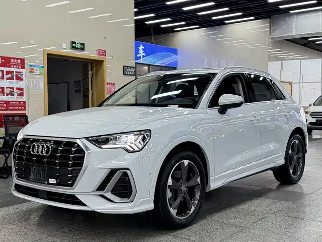 Audi Q3 2021