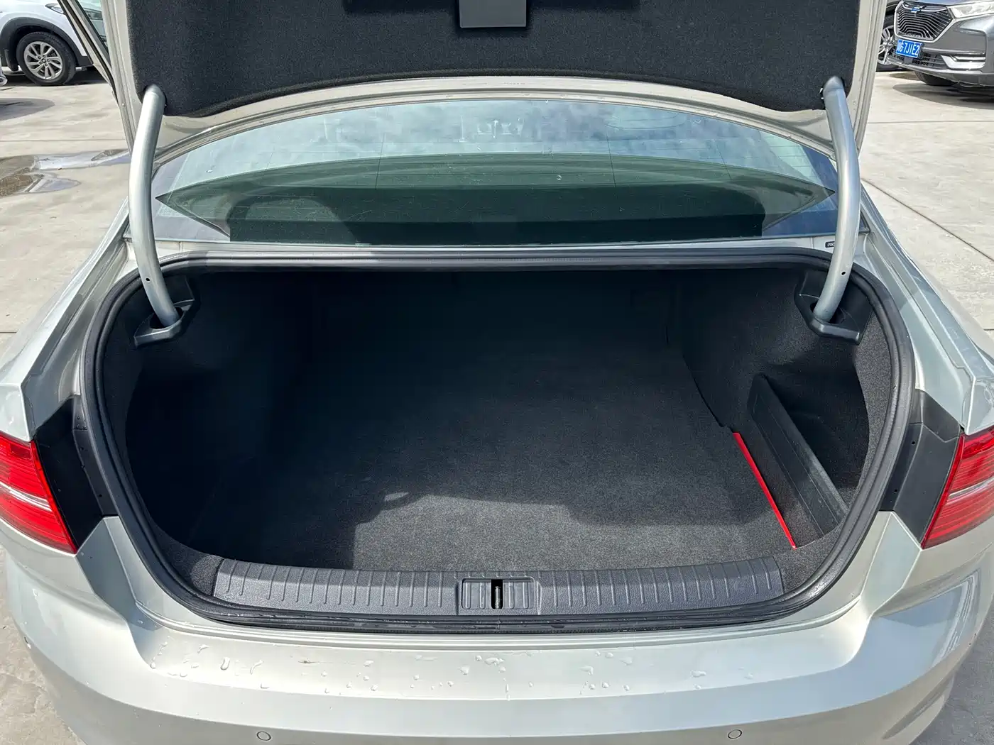 Volkswagen Magotan 2018 280TSI DSG Comfort фото 10