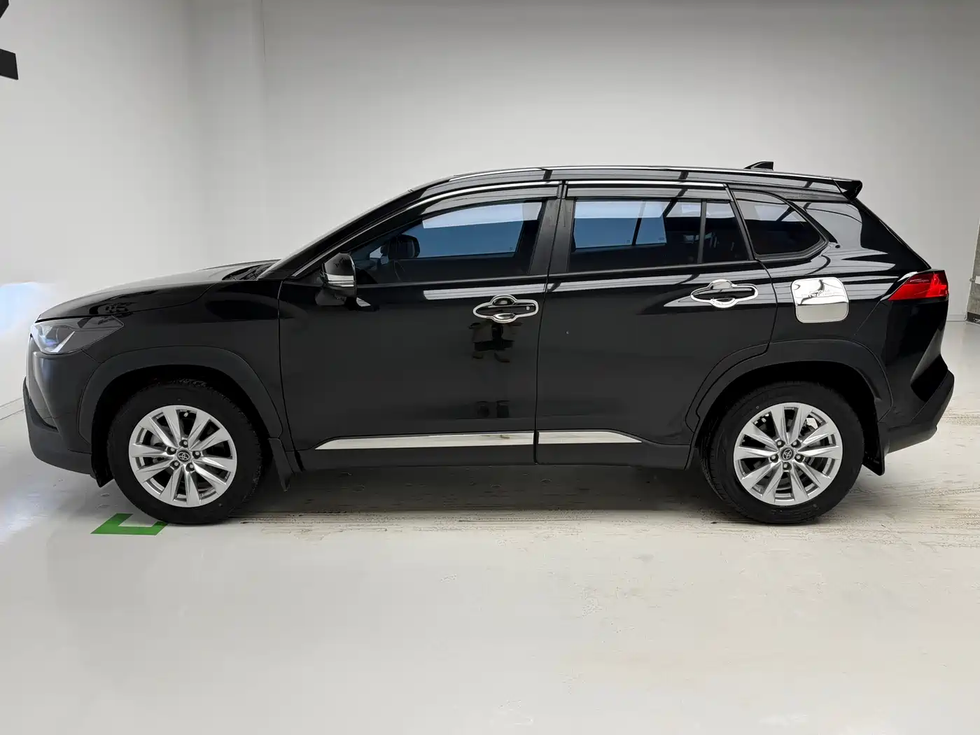 Toyota Corolla Cross 2023 2.0L Elite Edition фото 9