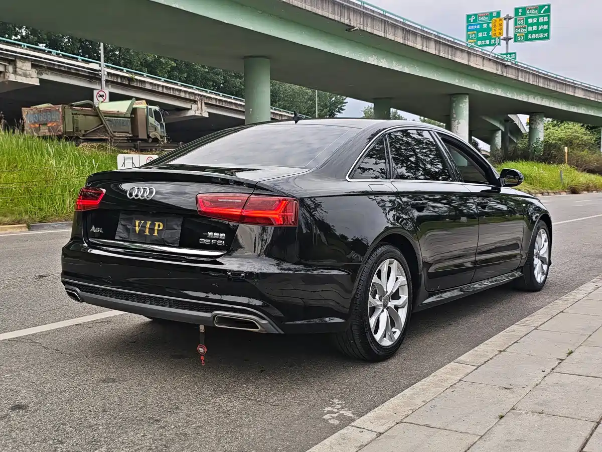 Audi A6L 2018 30th Anniversary 35 TFSI Fashion фото 9