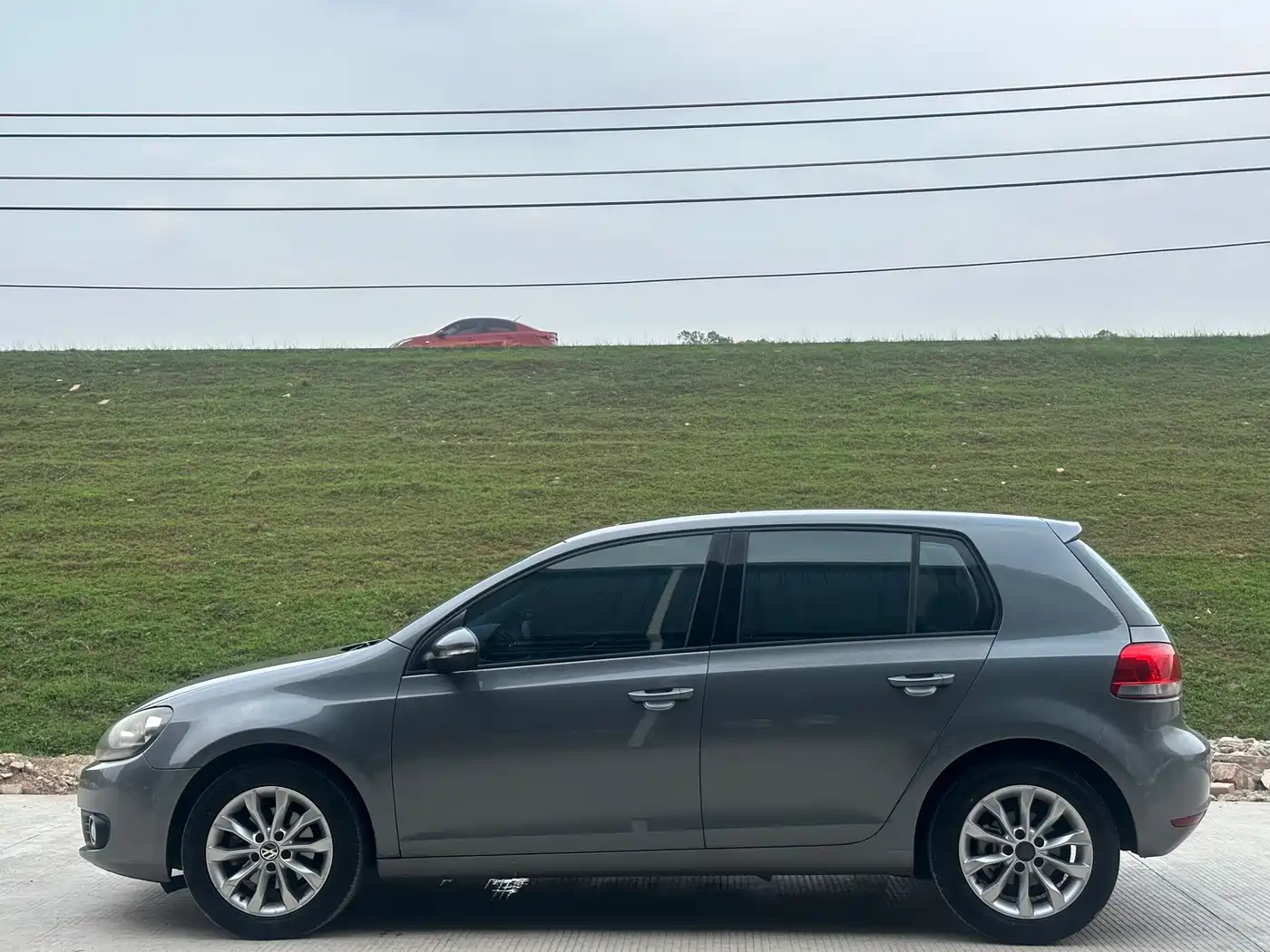 Volkswagen Golf 2011 Model 1.6 Automatic Comfort фото 9