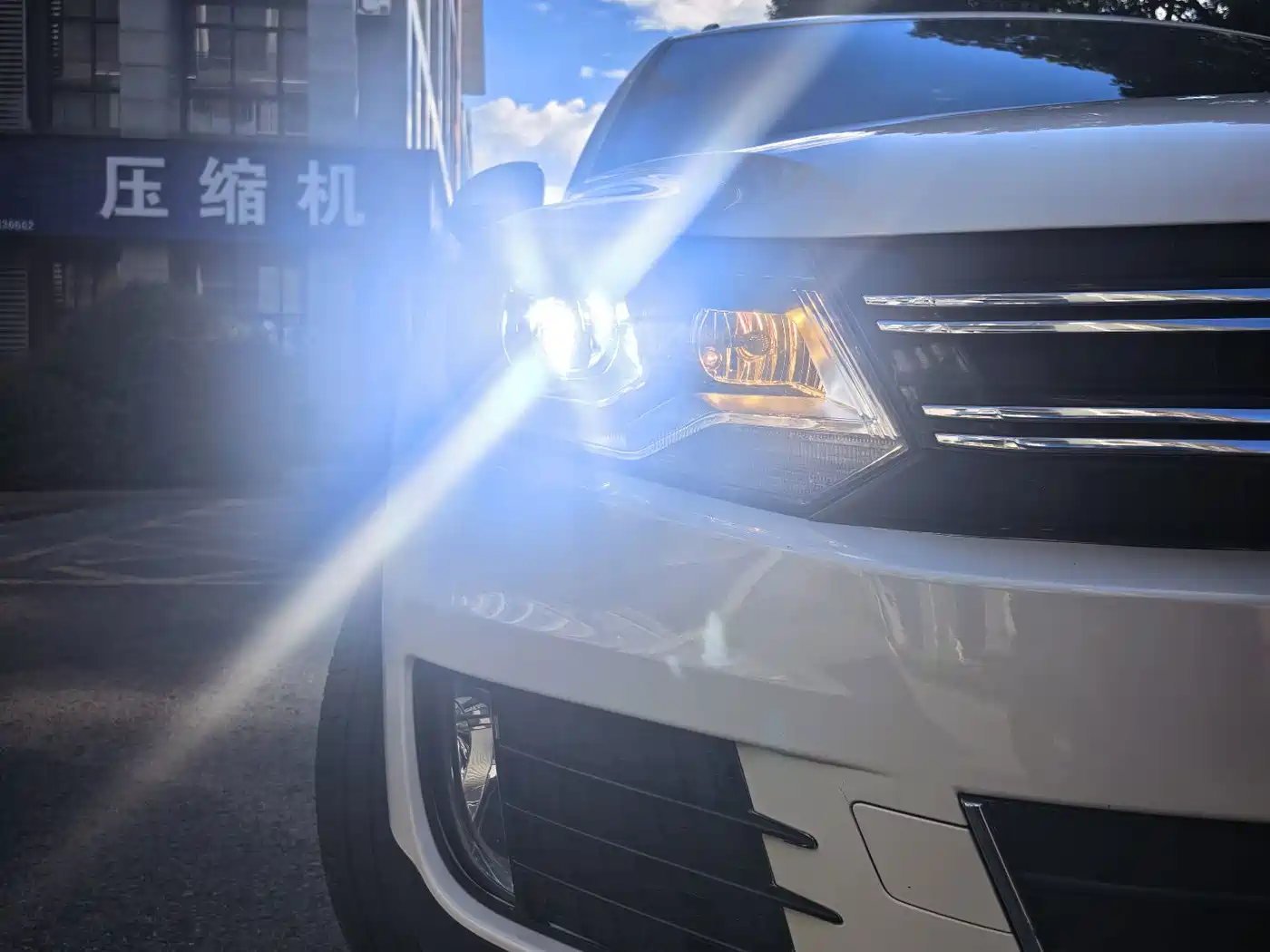 Фото 4 - Volkswagen Tiguan