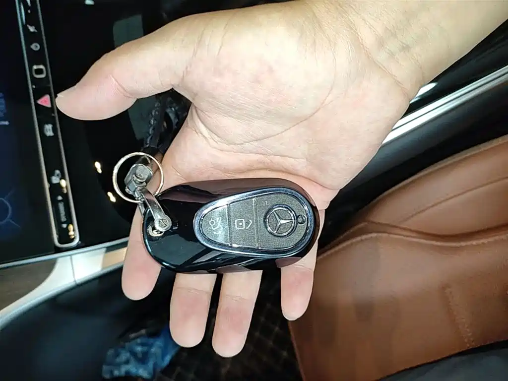 Mercedes-Benz GLC 2025 GLC 300 L 4MATIC Dynamic 5-seater фото 9