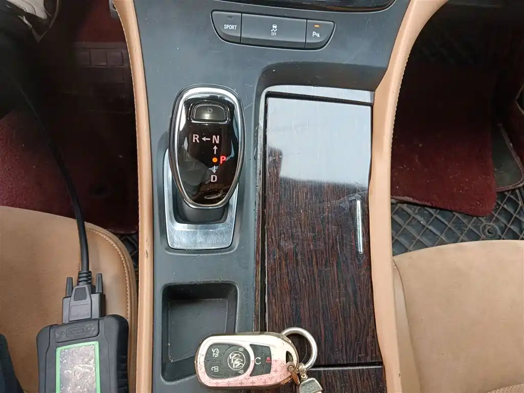 Buick LaCrosse 2016 20T Elite Type фото 10