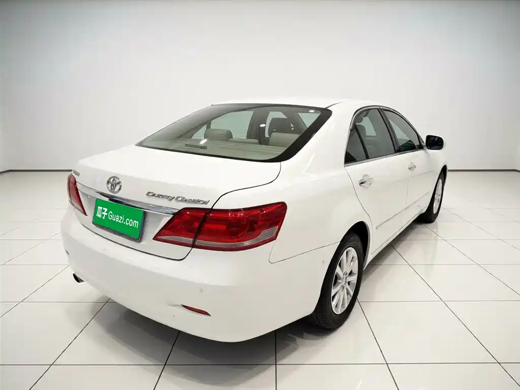 Toyota Camry 2013 200E Classic Elite Edition фото 7
