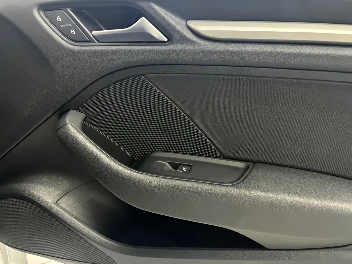 Audi A3 2017 Limousine 35 TFSI Progressive фото 10