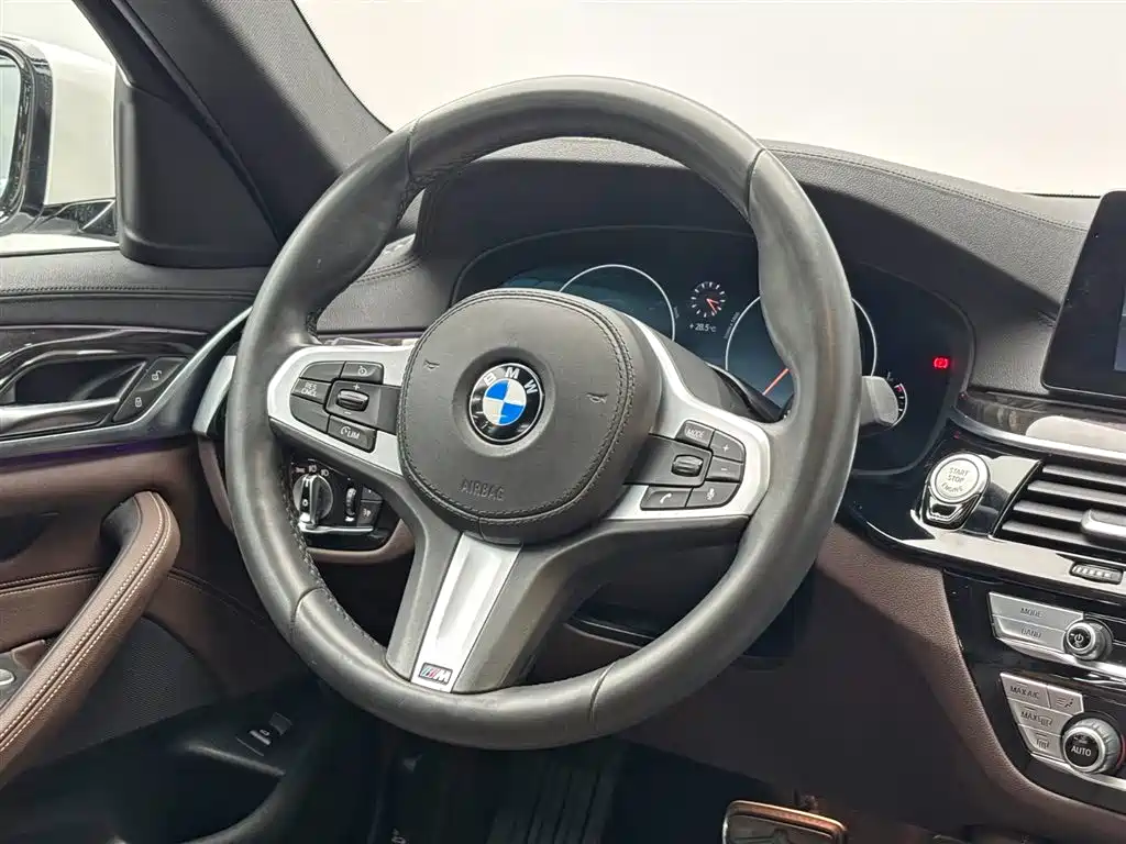 BMW 5 Series 2019 Facelift 525Li M Sport Package фото 19