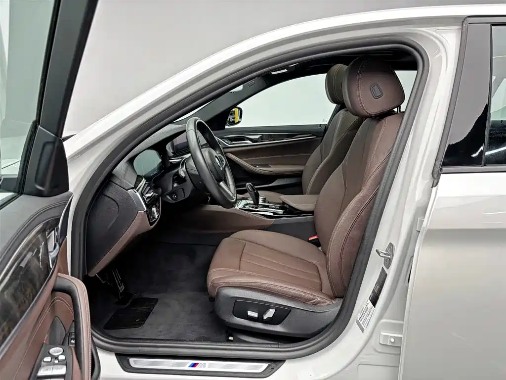 BMW 5 Series 2019 Facelift 525Li M Sport Package фото 14