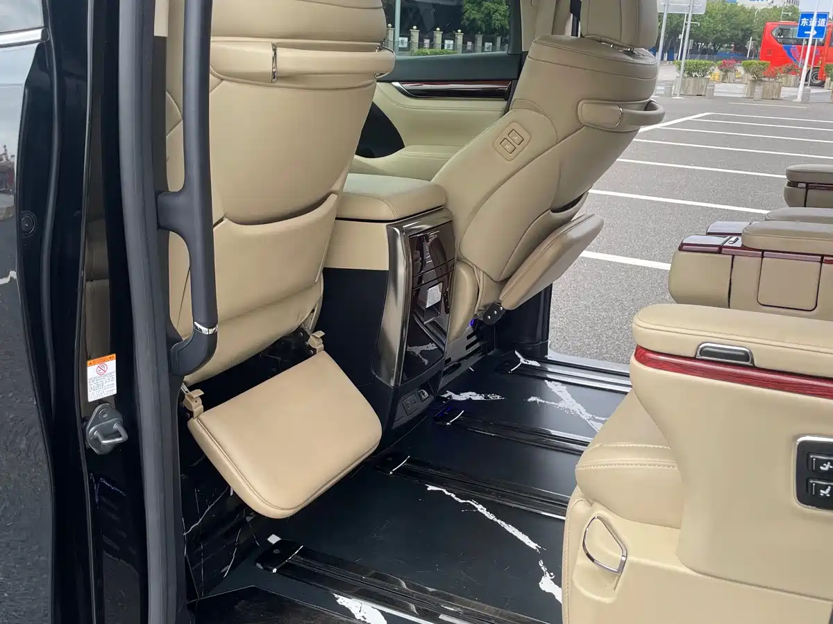 Toyota Alphard 2015 3.5L Luxury Edition фото 13