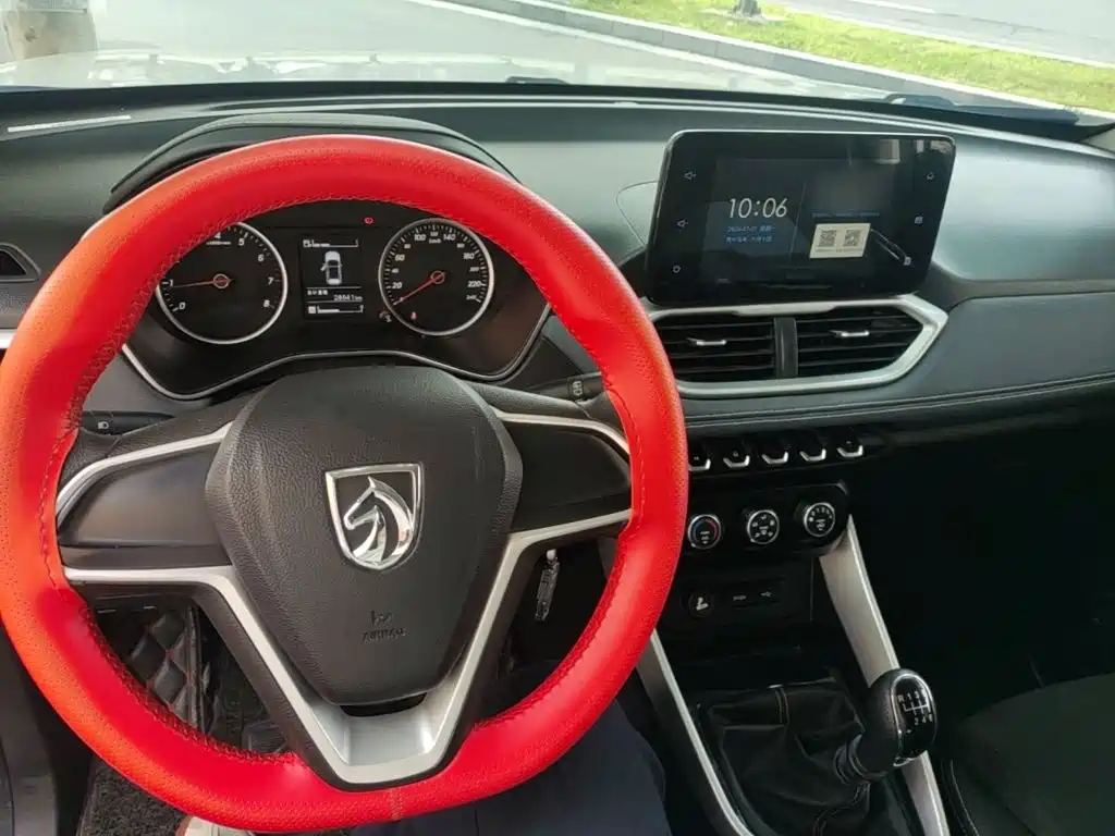Baojun 530 2019 2019 1.5T Manual Elite 7-Seater China VI