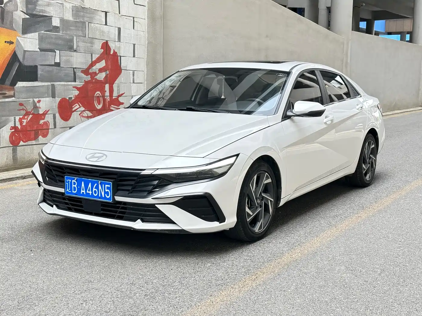 Hyundai Elantra 2023 Model 1.5L CVT LUX Premium Edition