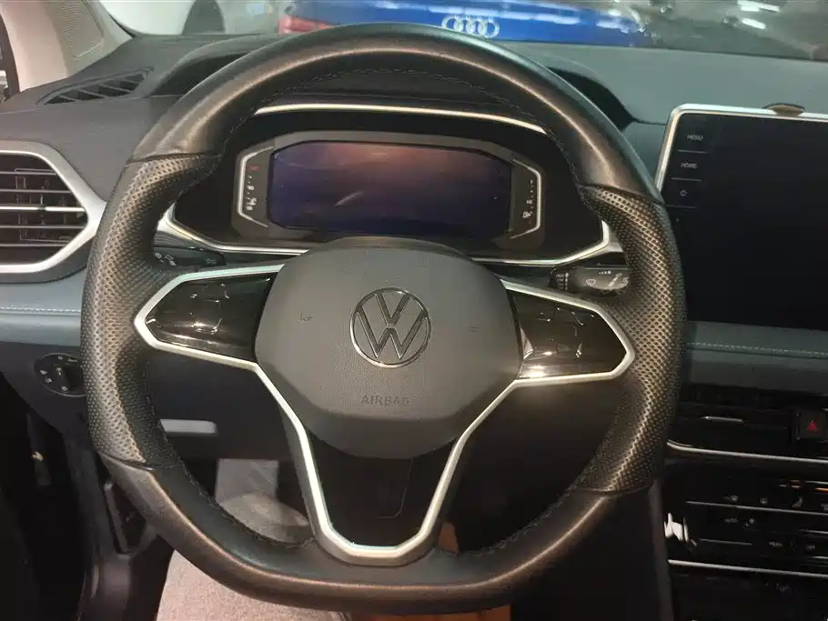 Volkswagen Tharu 2023 300TSI 2WD Full Moon Edition фото 14