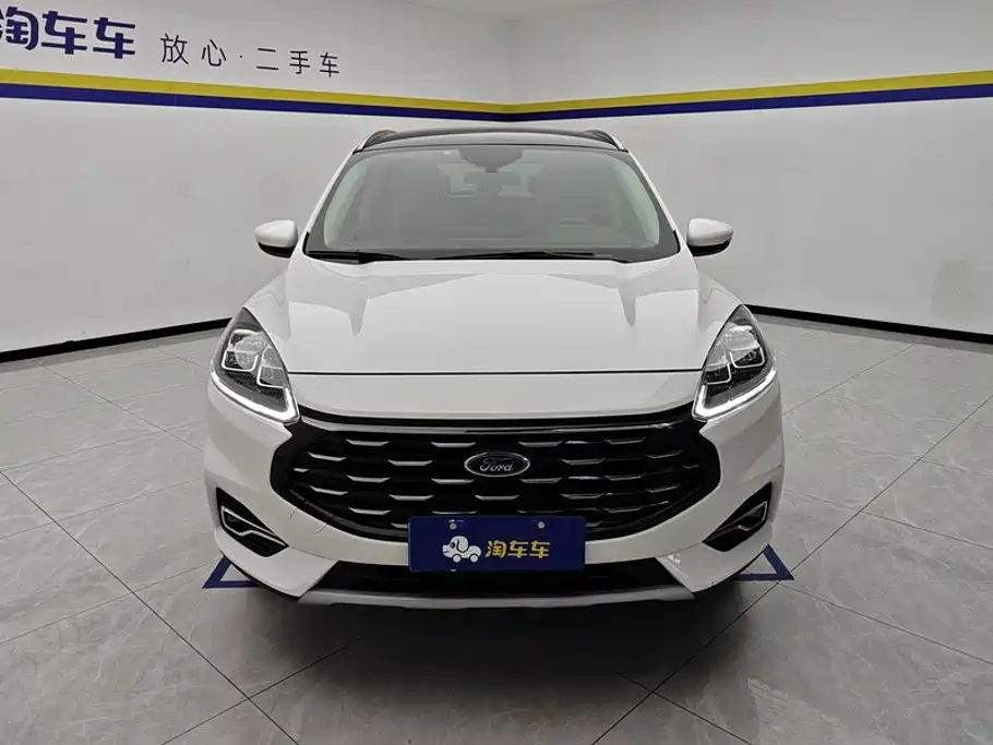Ford Escape 2022 2020 EcoBoost 245 2WD Premium Edition