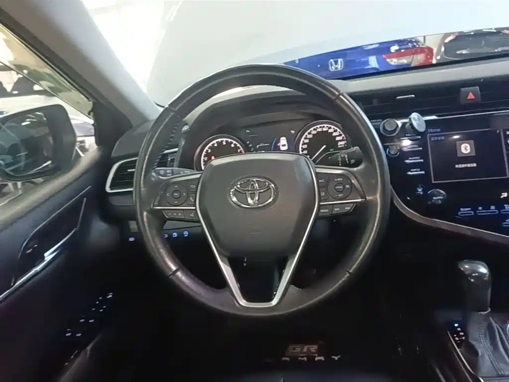 Toyota Camry 2018 2.5G Luxury Edition фото 11