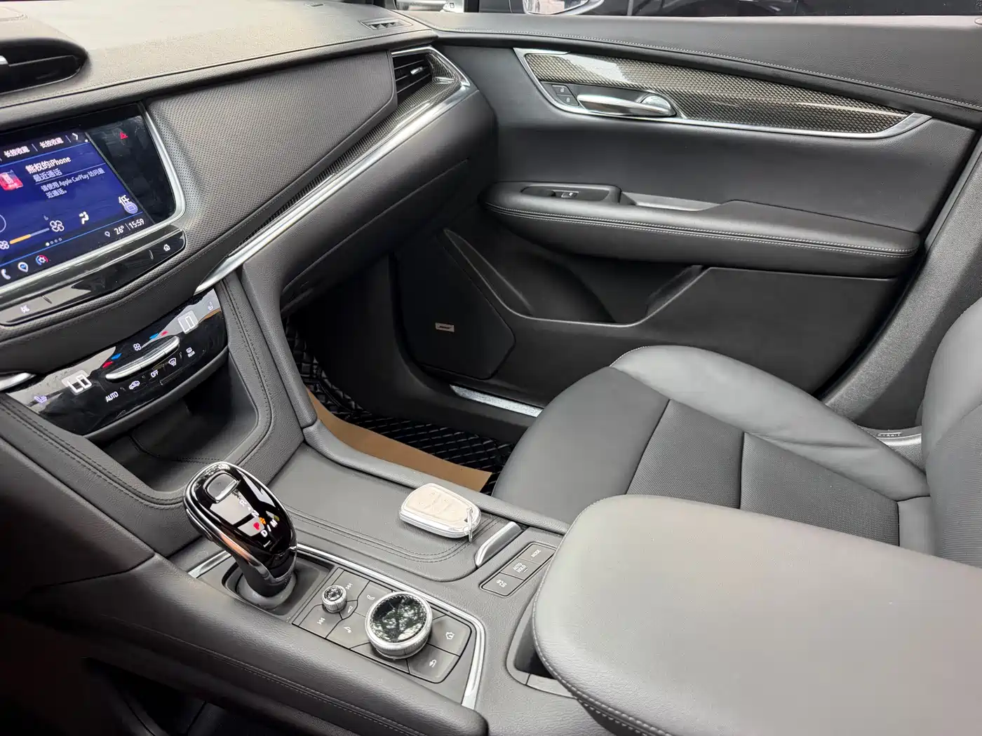 CADILLAC XT5