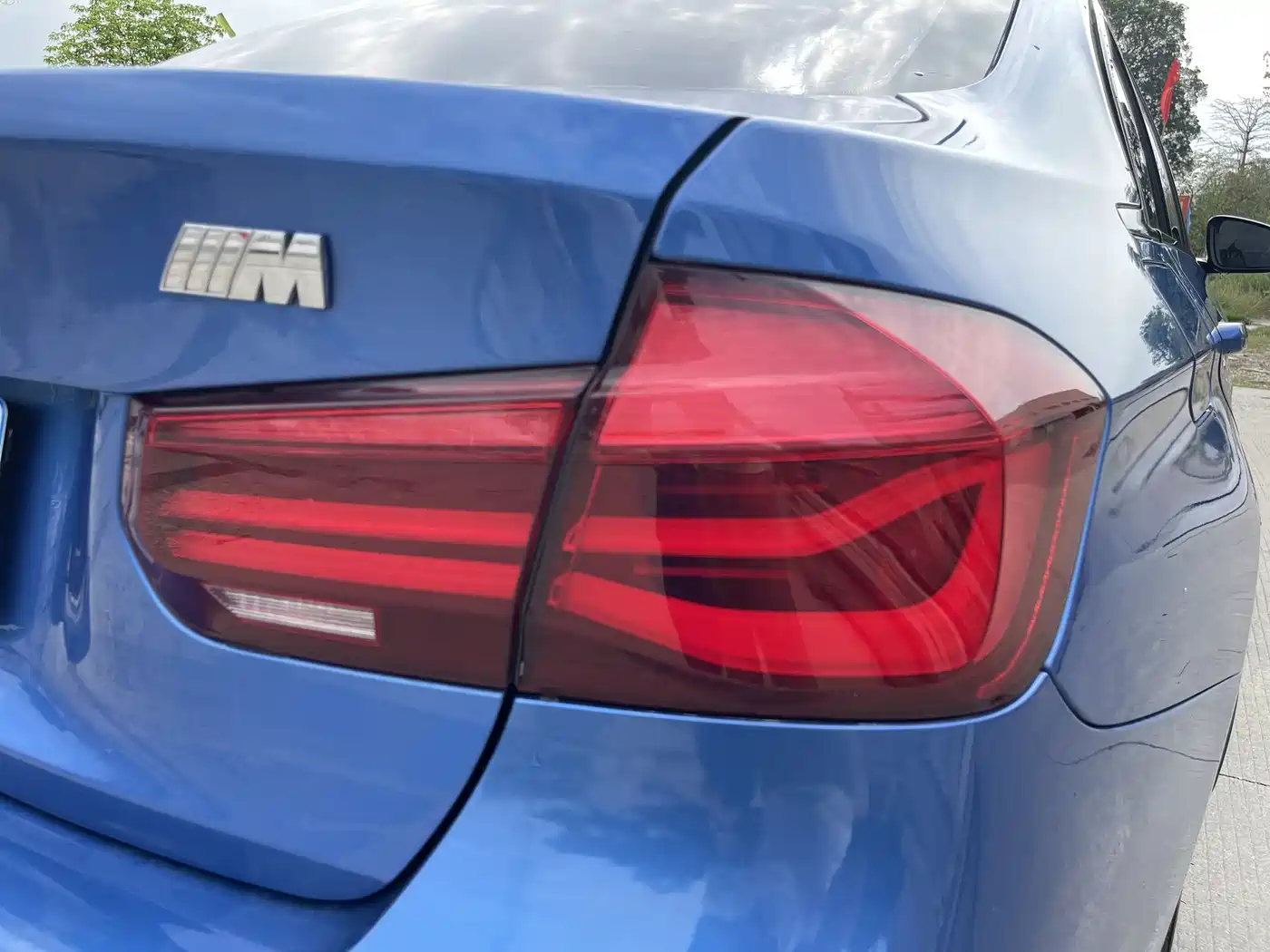 BMW 3 Series 2018 320Li M Sport Black Night Edition фото 18