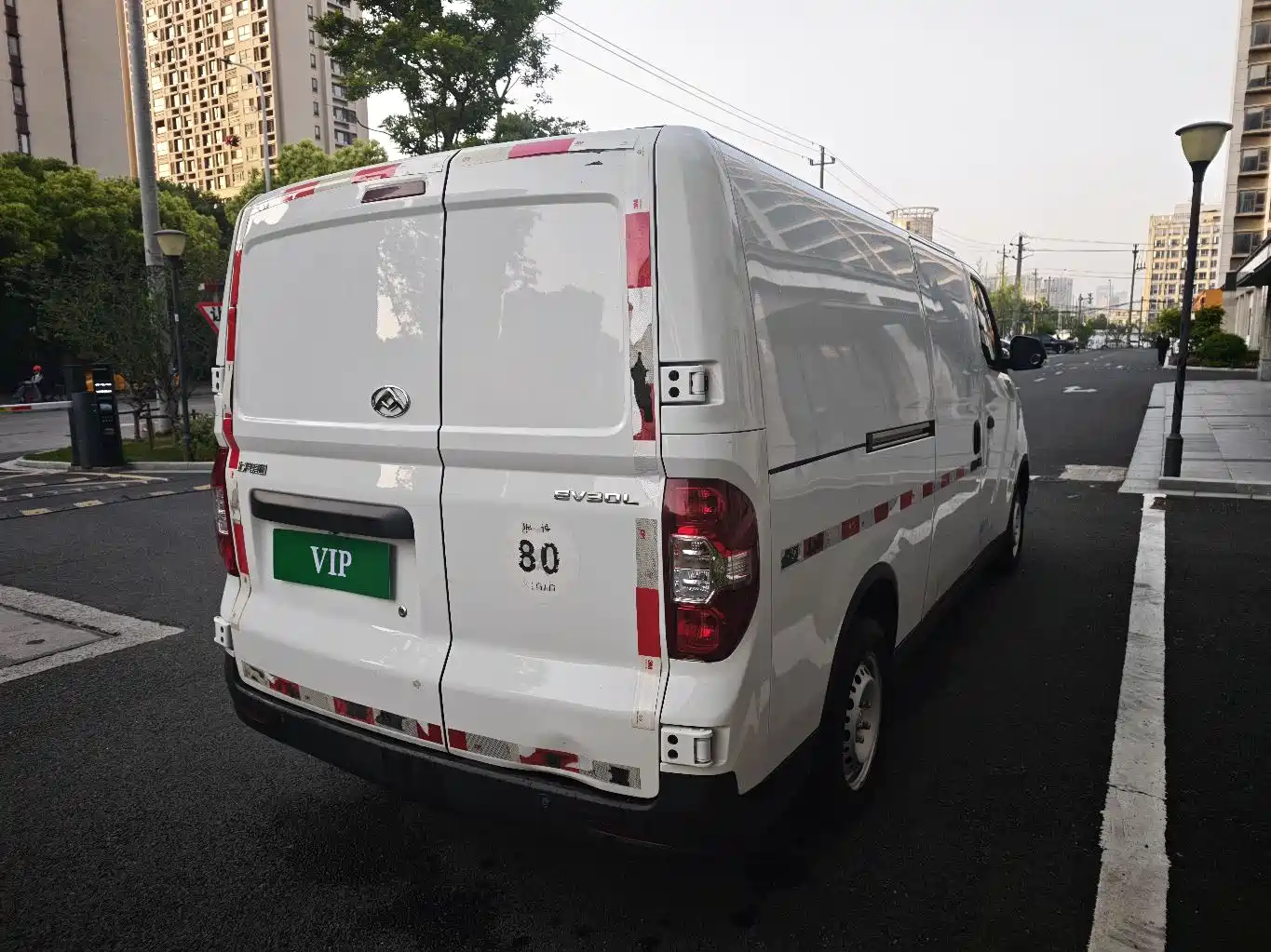 SAIC Maxus Maxus EV30 2023 Pure Electric Intelligent Logistics Expert Long Wheelbase CATL фото 15