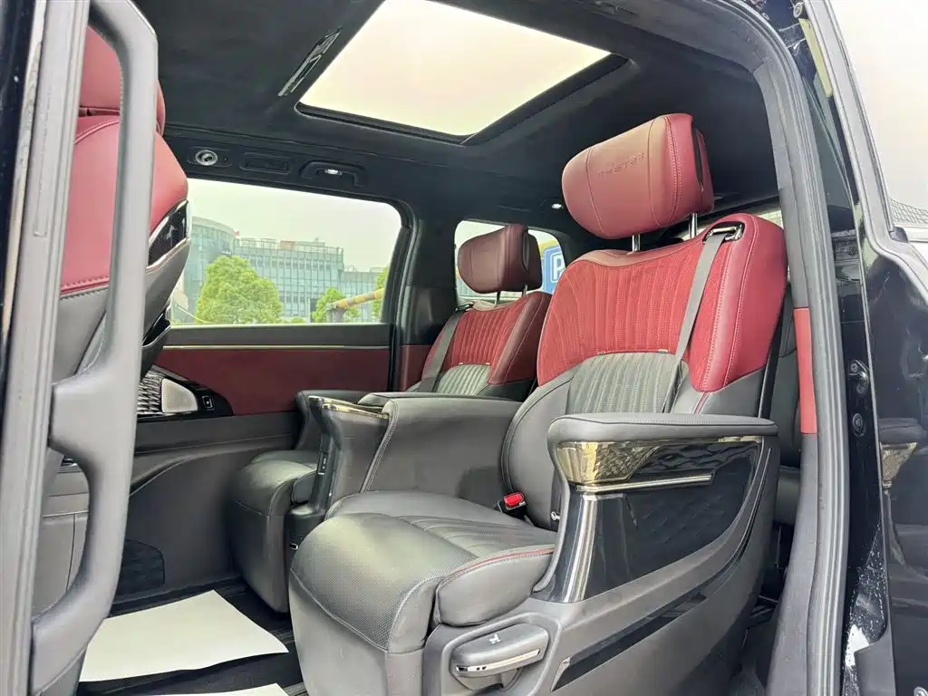 GAC Trumpchi Trumpchi M8 2023 Model Master Series 400T Ultimate Edition фото 8
