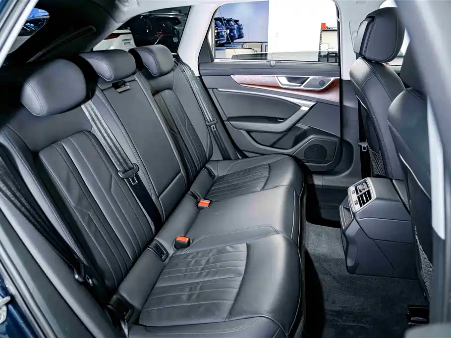 Audi A6 (Import) 2021 allroad quattro Explorer 55 TFSI Premium Off-road фото 22