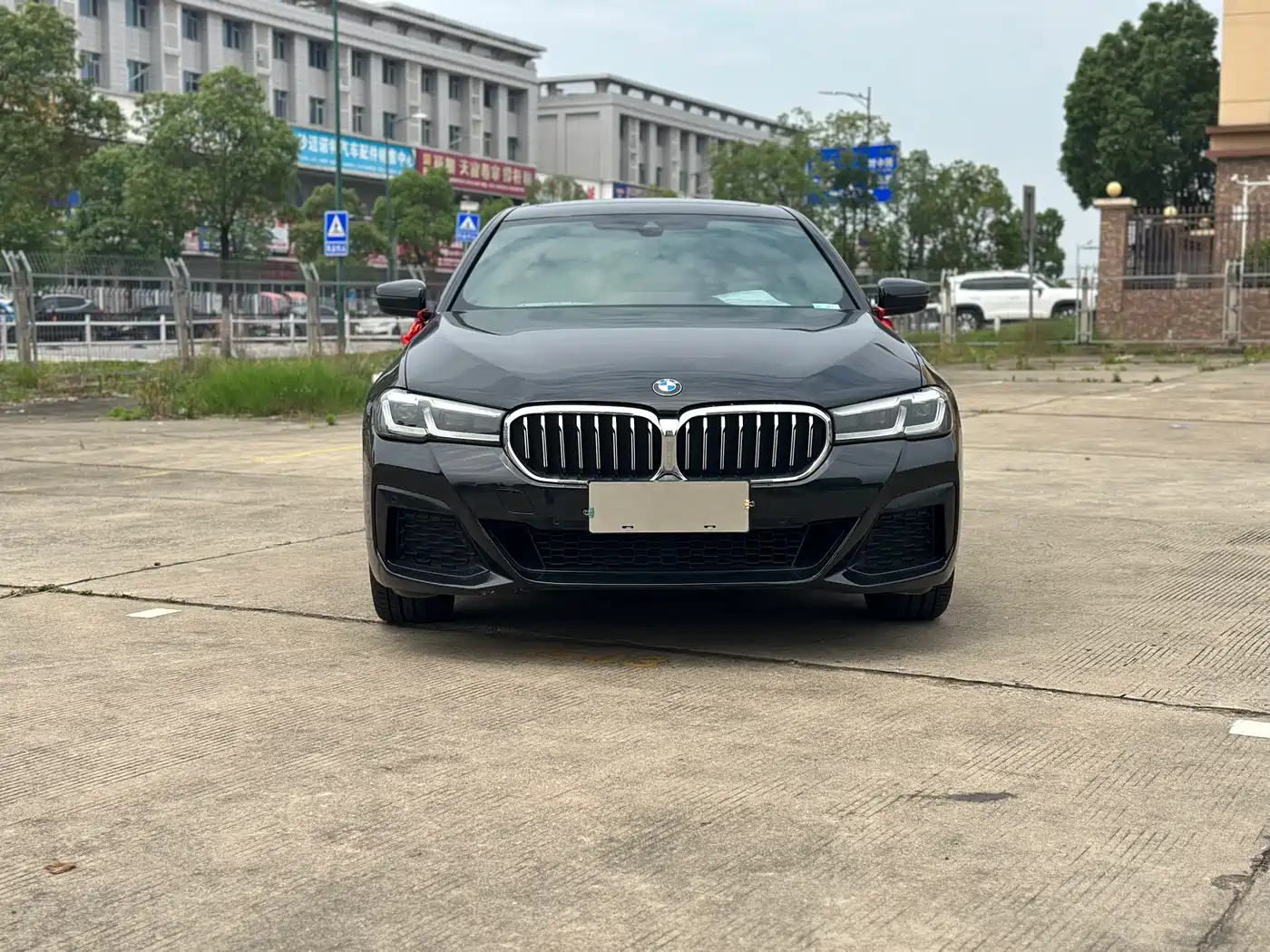 BMW 5 Series 2022 525Li M Sport Package