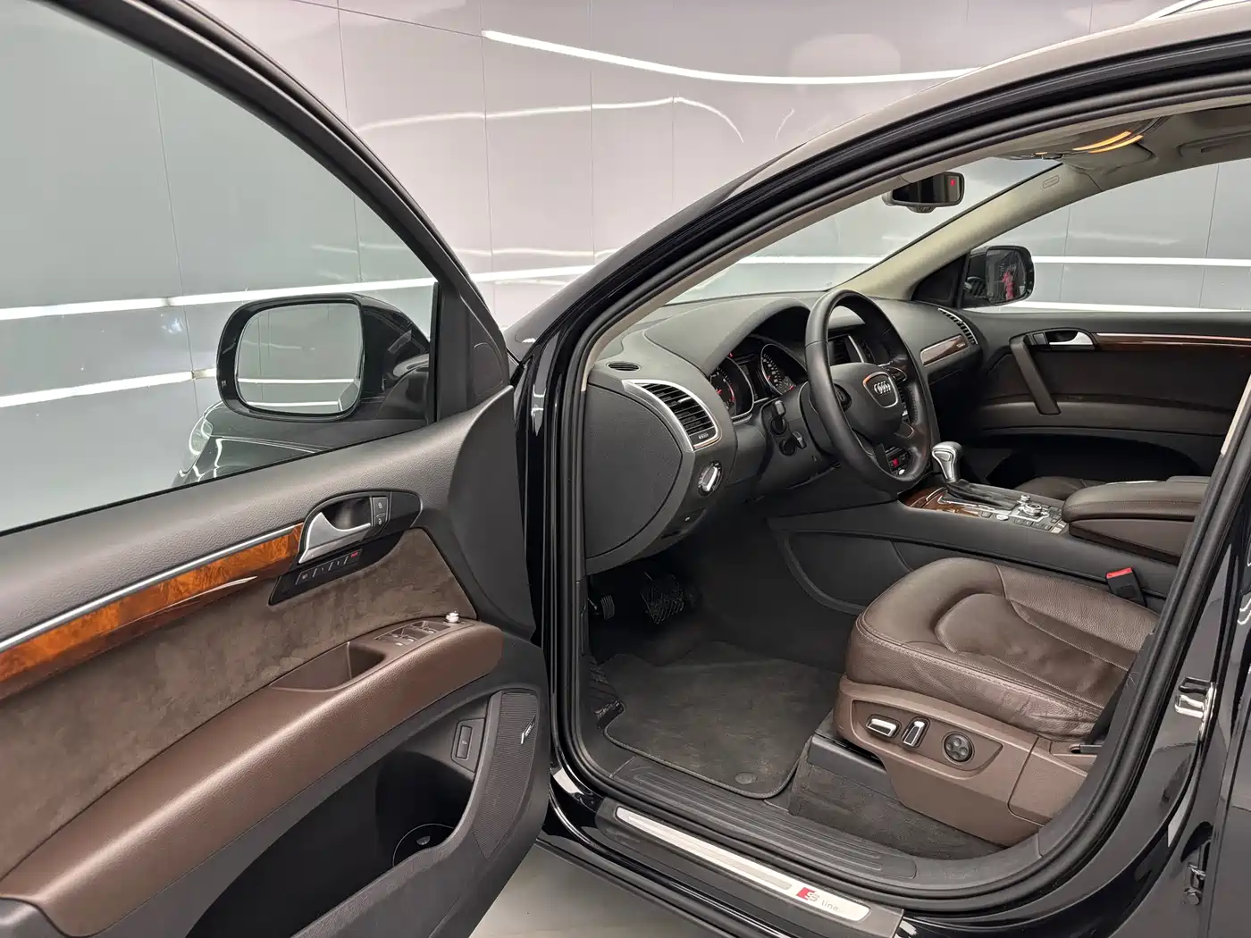 Audi Q7 2014 35 TFSI Sport фото 15