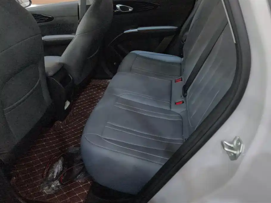 Geely Galaxy Starry Wish 2026 Edition 310km Youth Version фото 11