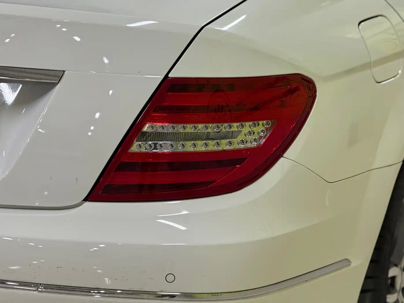 Mercedes-Benz C-Class 2011 C 300 Fashion фото 9