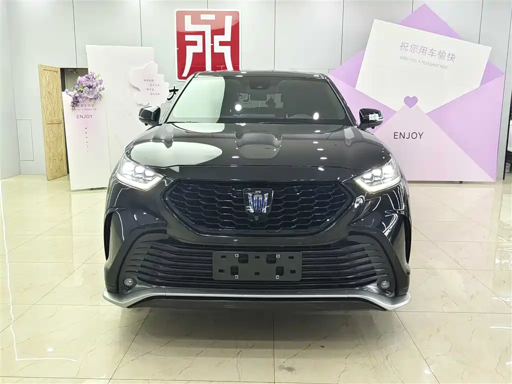 Toyota Crown Kluger 2022 2.5L HEV 2WD Elite Edition фото 2