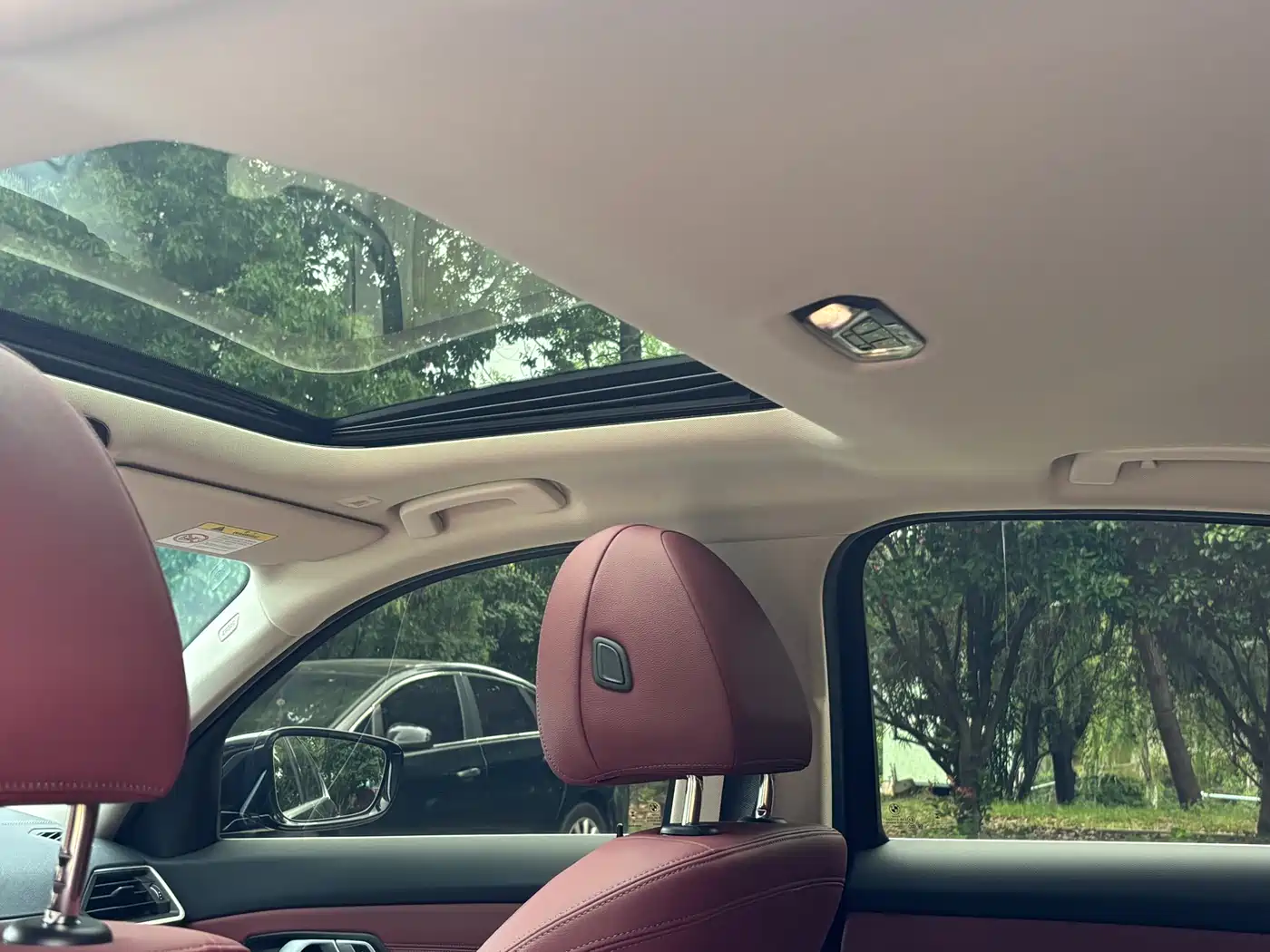 BMW 3 Series 2024 325i M Sport Package фото 14