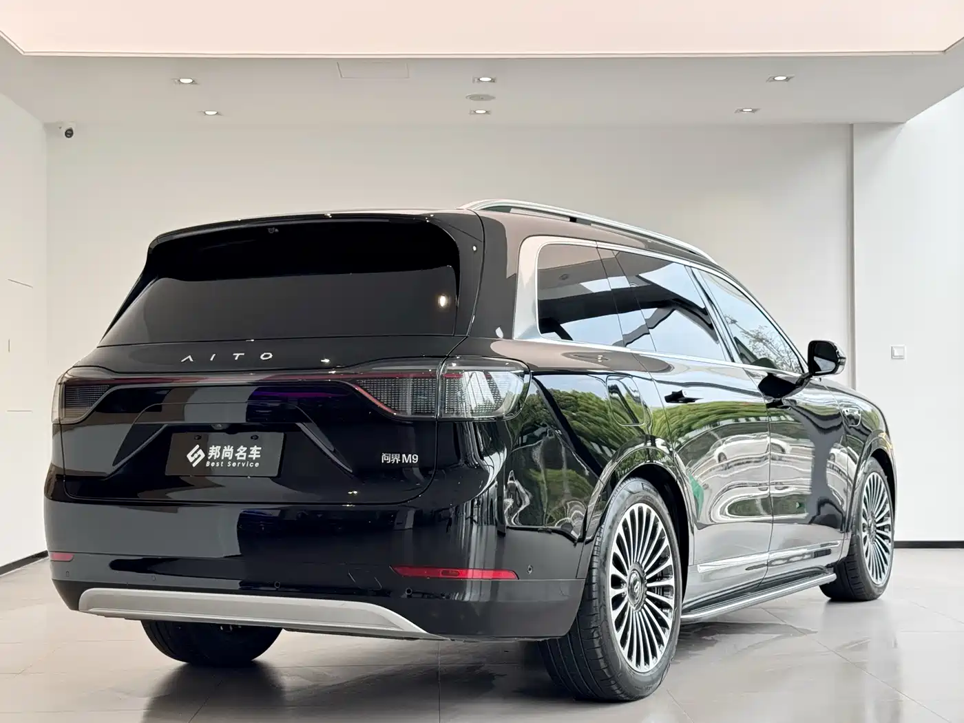 AITO Wenjie AITO M9 2024 Model Extended Range Ultra Edition 52kWh 5-Seater фото 23