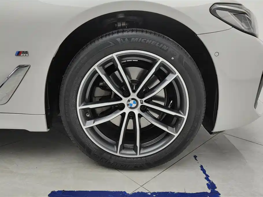 BMW 5 Series 2022 Model Second Facelift 525Li M Sport Package фото 6