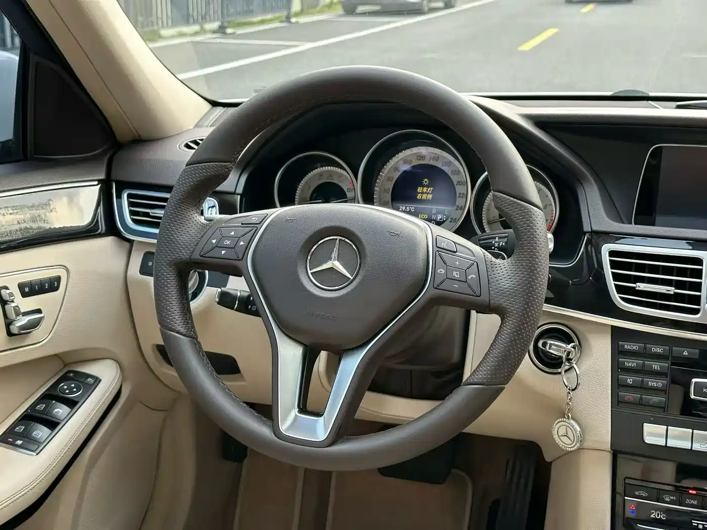 Mercedes-Benz E-Class 2014 Facelift E 260 L Sport фото 6