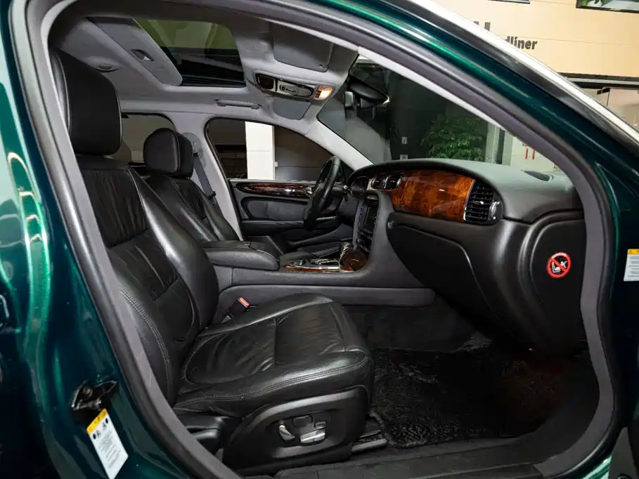 Jaguar XJ 2009 2007 Model XJ6L 3.0 Royal Long Wheelbase
