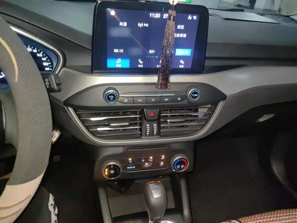Фото 6 - Ford Focus