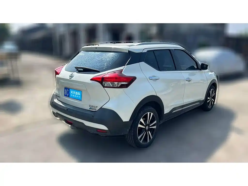 Фото 2 - Nissan Kicks