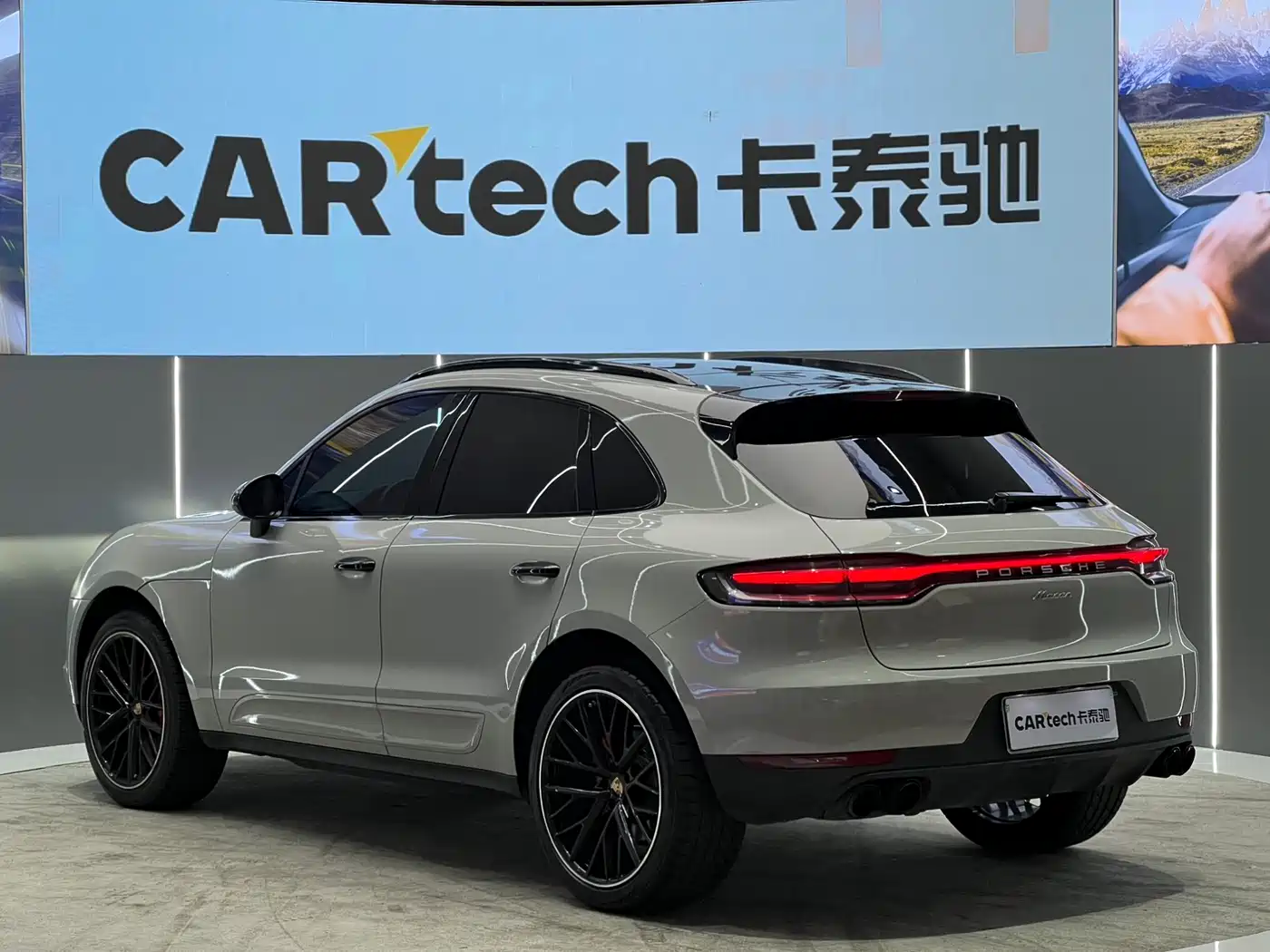Porsche Macan 2018 Macan 2.0T фото 19