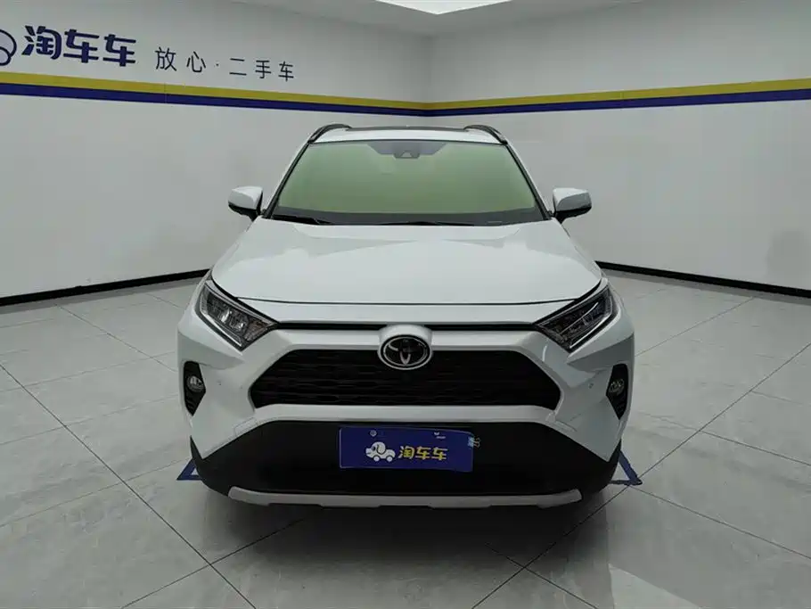 Toyota RAV4 Rongfang 2022 2.0L CVT 2WD Trend Plus Edition фото 2
