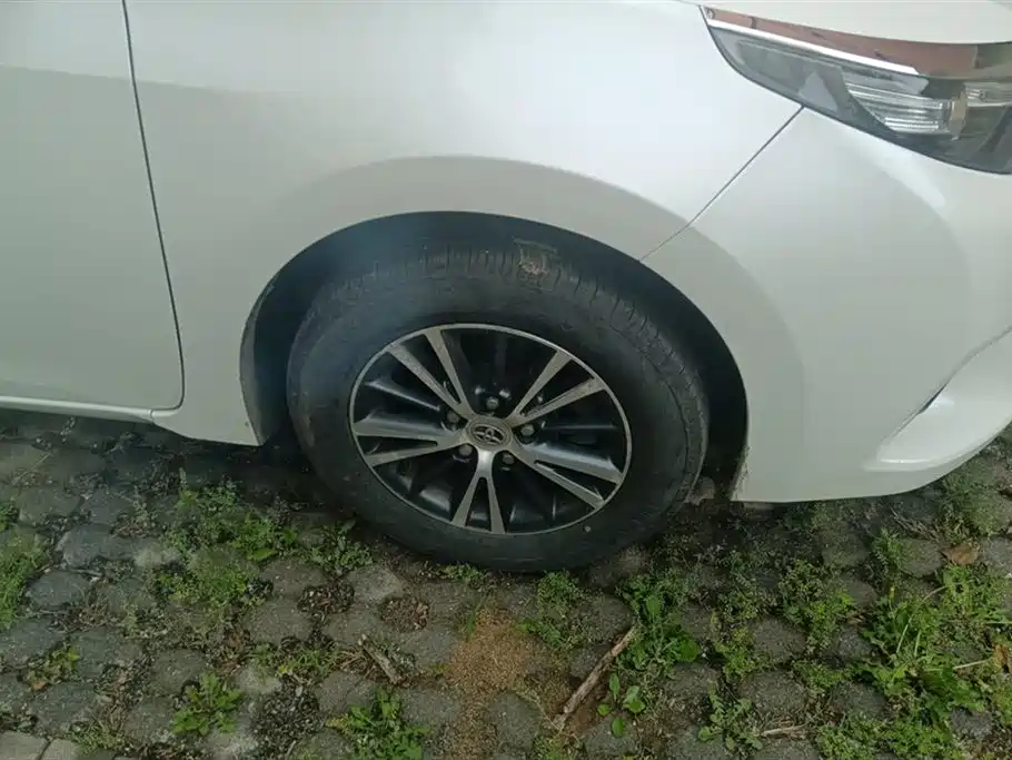 Toyota Levin 2014 1.6G CVT Elite Edition фото 6