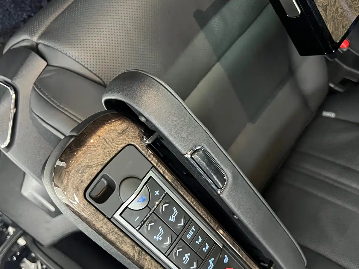 Toyota Vellfire 2023 Crown Hybrid 2.5L HV Ultimate фото 11