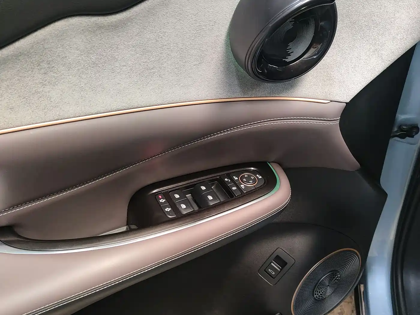 BYD Frigate 07 2023 DM-p 175KM AWD Flagship Edition фото 12
