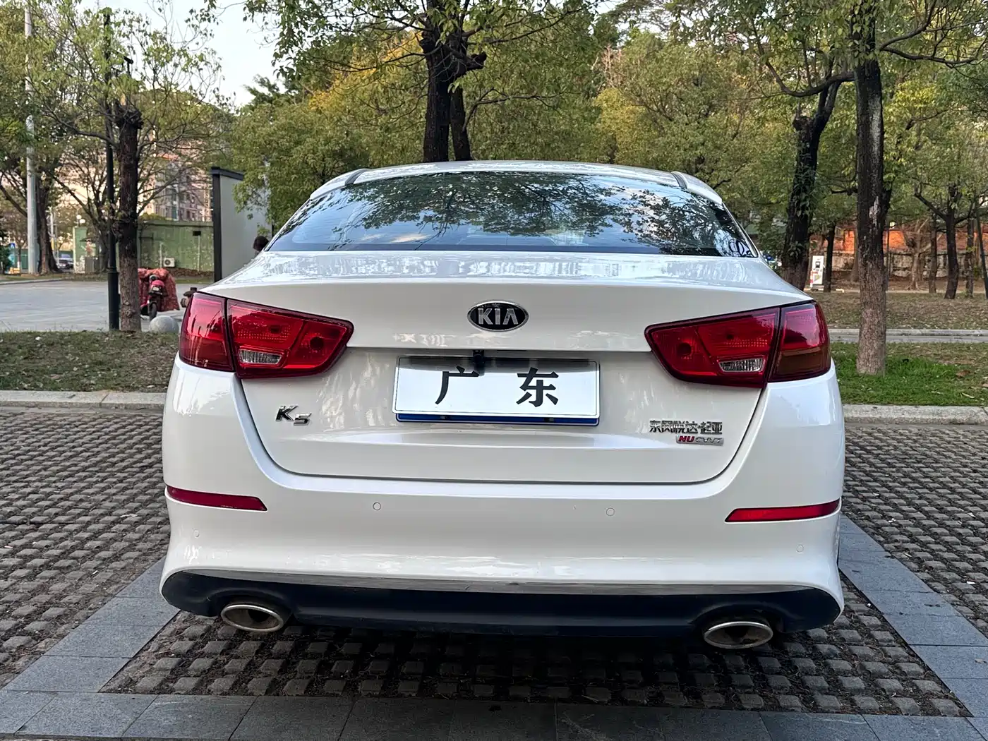 Kia K5 2015 2.0L Automatic GLS фото 8