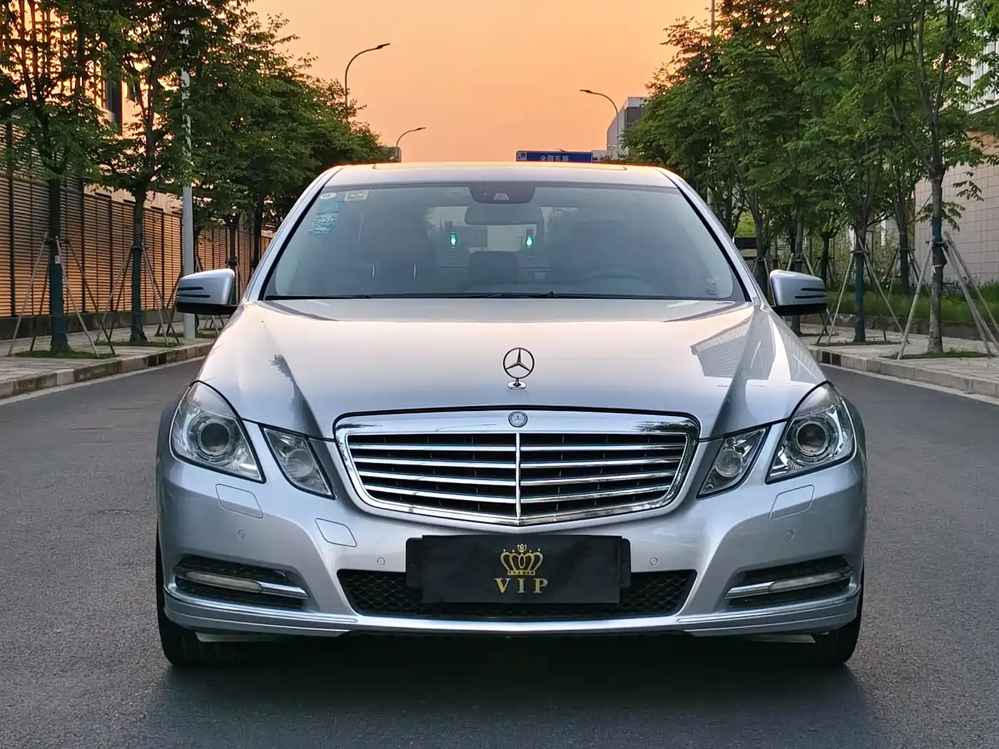 Mercedes-Benz E-Class 2011 E 260 L CGI Fashion фото 2