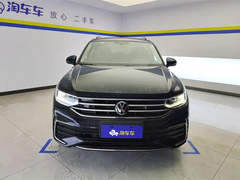 Volkswagen Tiguan L 2024 330TSI Automatic 2WD R-Line Premium Enjoyment Edition фото 2