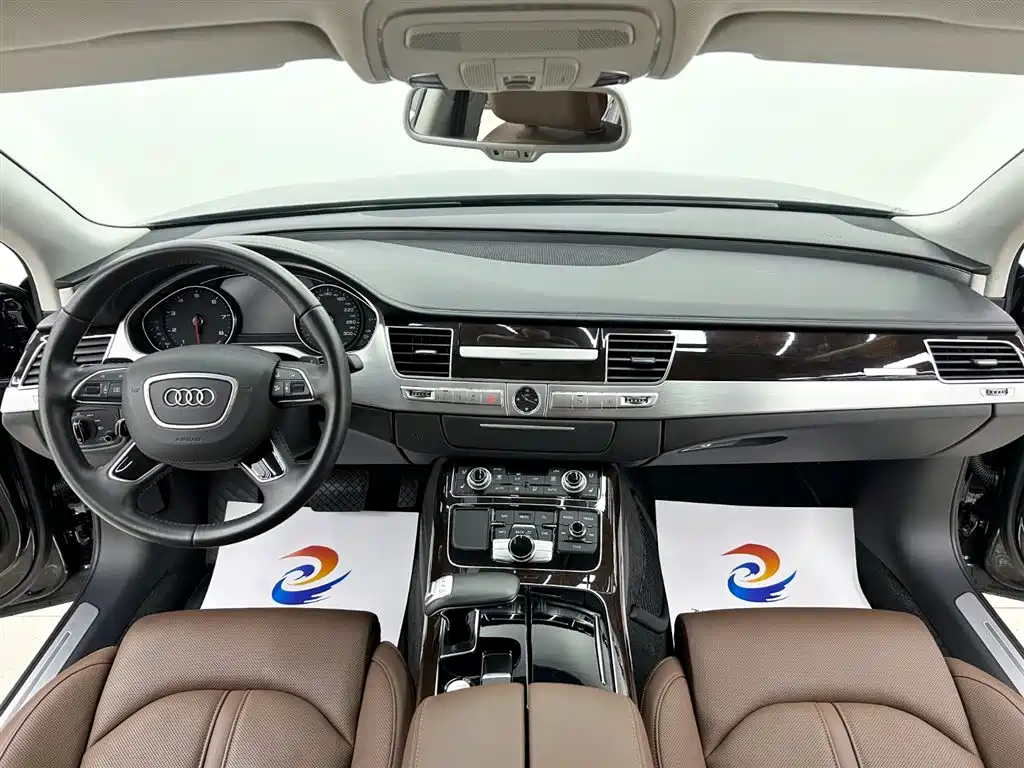 Audi A8 2014 A8L 45 TFSI quattro Luxury фото 19